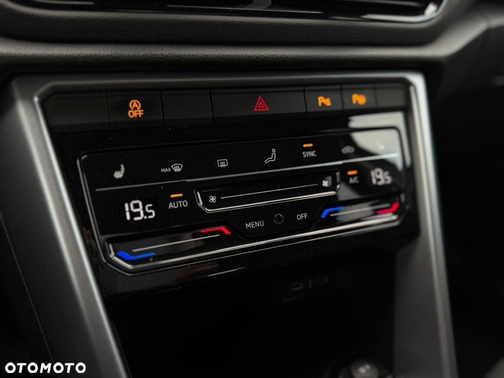 Volkswagen T-Roc - 37