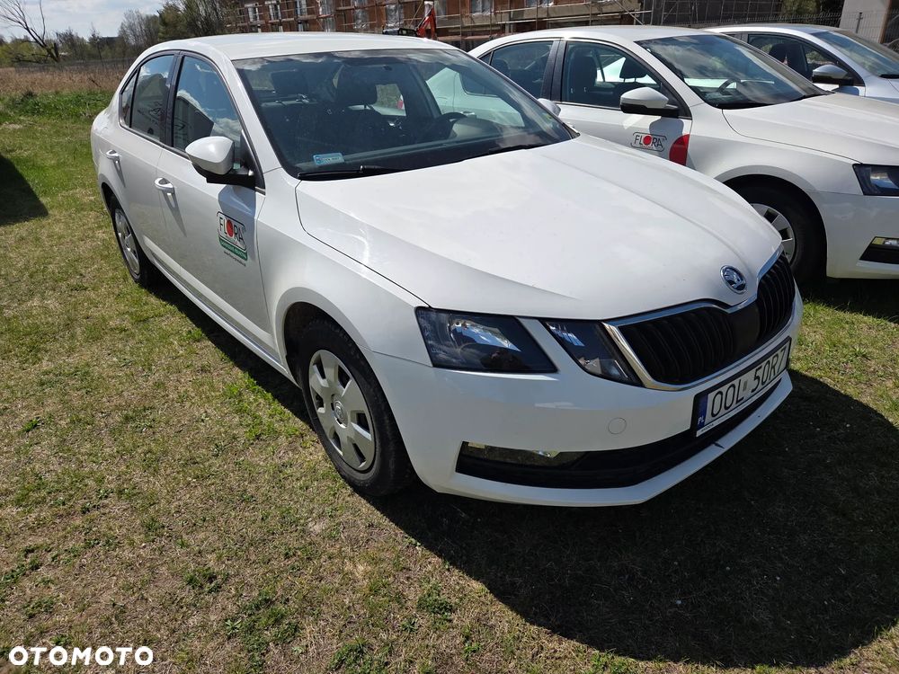 Skoda Octavia 1.6 TDI Active - 8