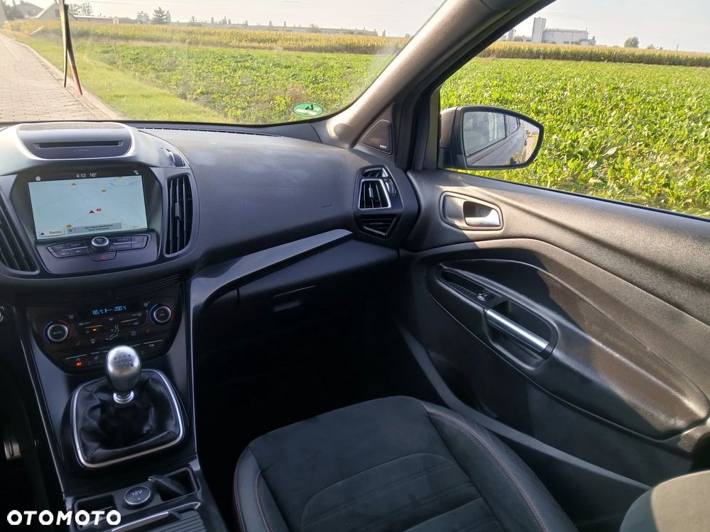 Ford Kuga 1.5 EcoBoost FWD ST-Line X - 29