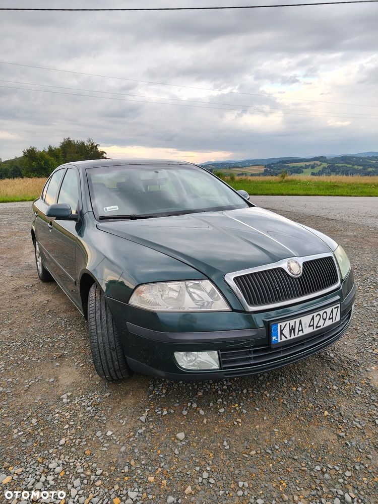 Skoda Octavia 1.6 Ambiente - 2