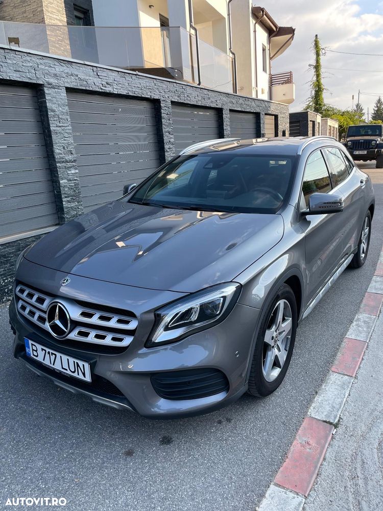 Mercedes-Benz GLA 200 7G-DCT AMG Line - 1