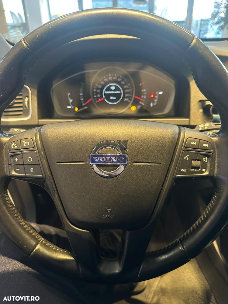 Volvo V60 - 11