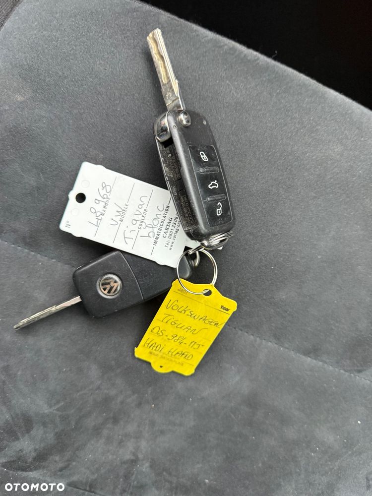 Volkswagen Tiguan - 17