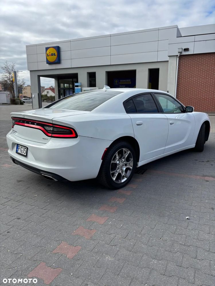 Dodge Charger 3.6 SXT AWD - 4