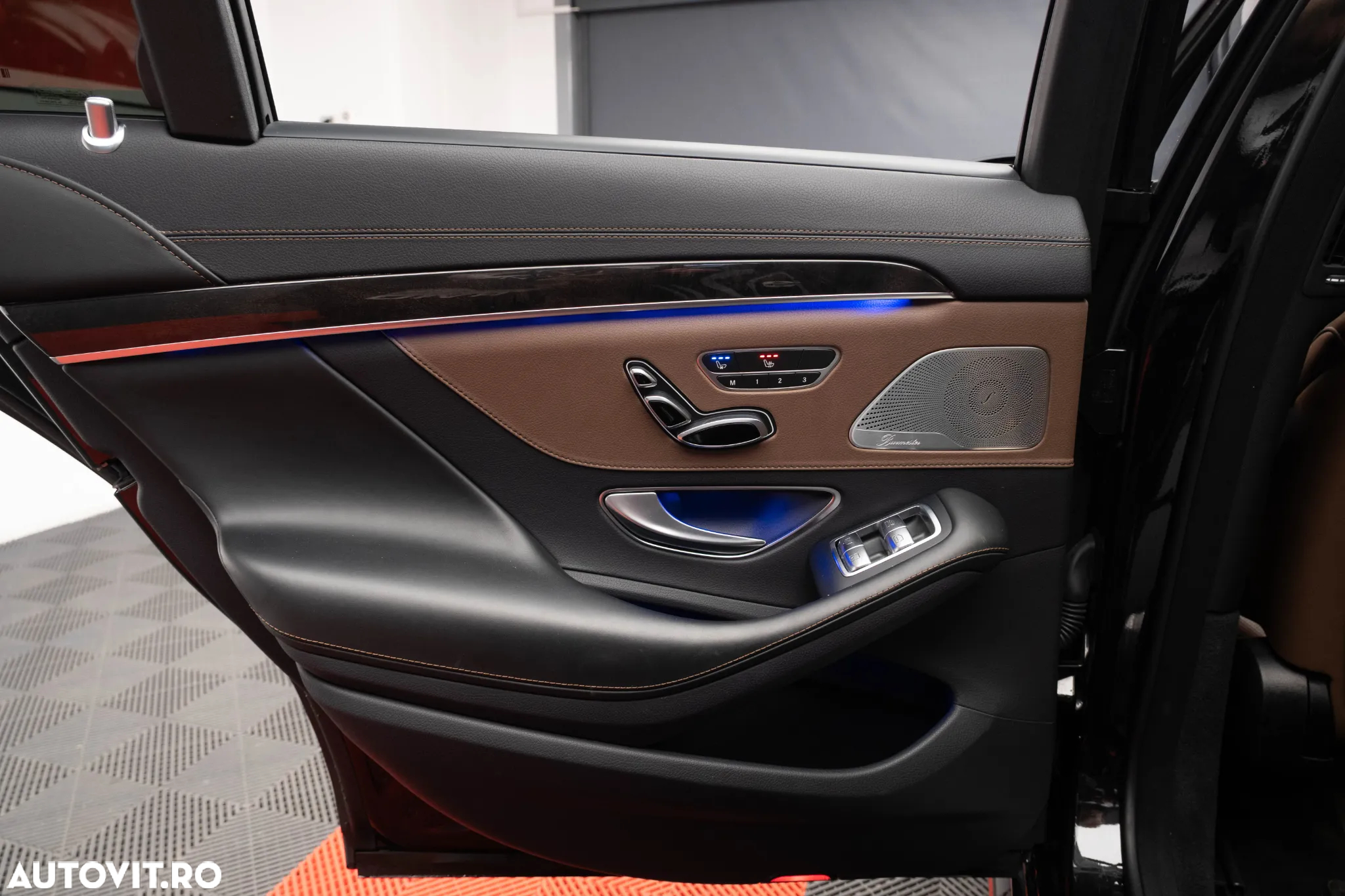 Mercedes-Benz S 400 d 4Matic 9G-TRONIC - 36