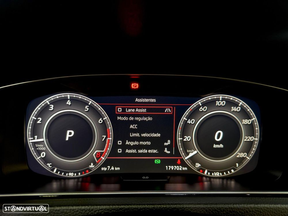 VW Golf GTI TCR 2.0 TSI OPF DSG - 38