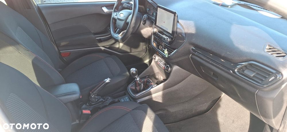 Ford Fiesta 1.0 EcoBoost S&S ST-LINE - 11