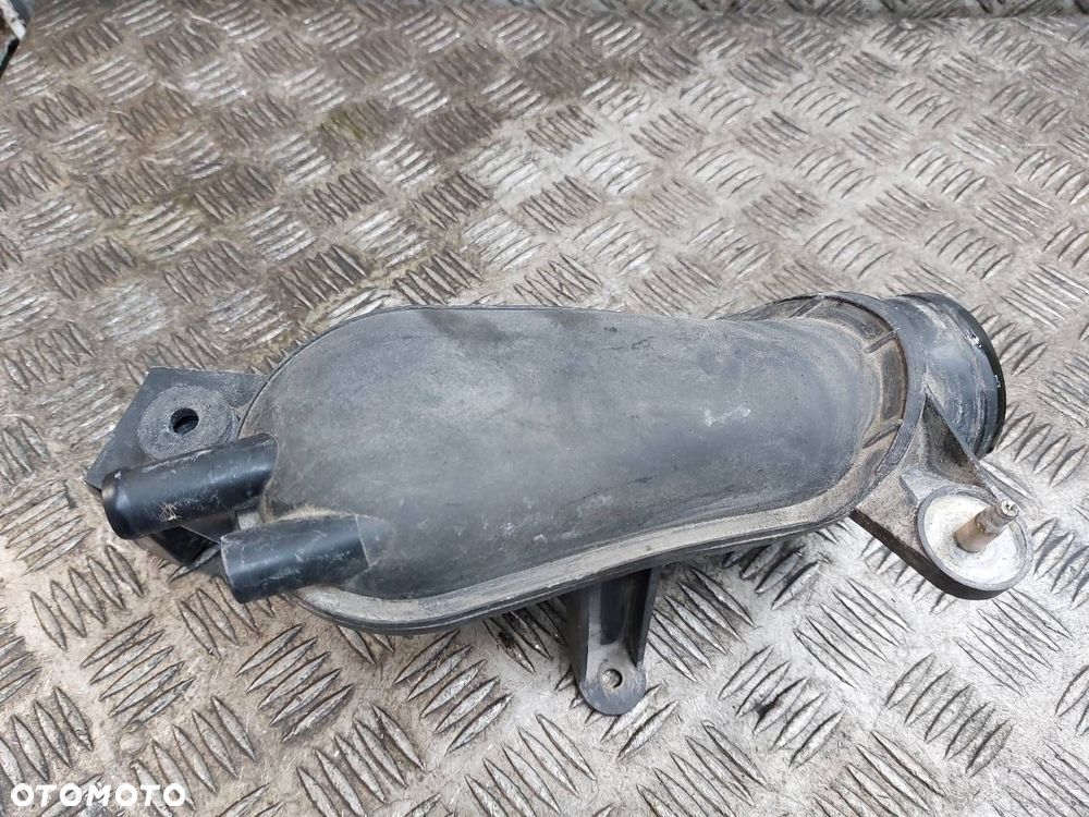 RURA DOLOT POWIETRZA SKODA FABIA I 1.4 8V 047129654B - 1