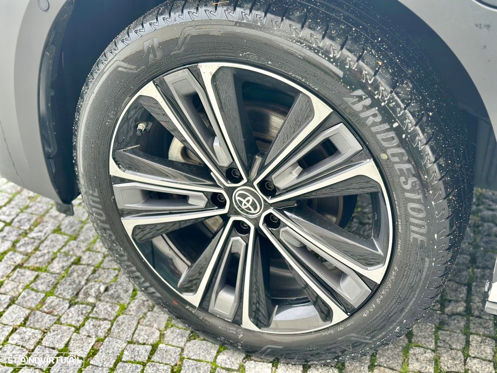 Toyota bZ4X 71,4 kWh Exclusive Limited - 27