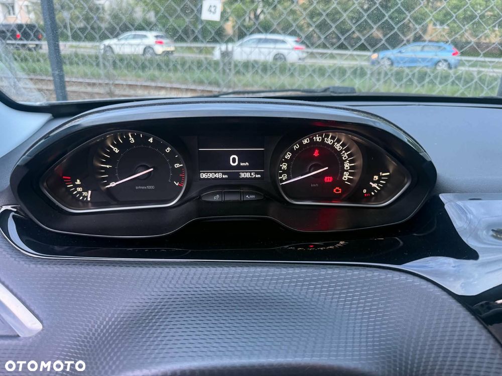 Peugeot 208 1.2 VTi Access - 7