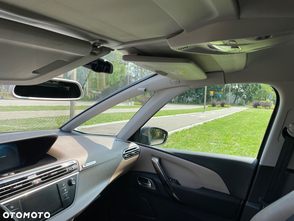 Citroën C4 Grand Picasso - 25