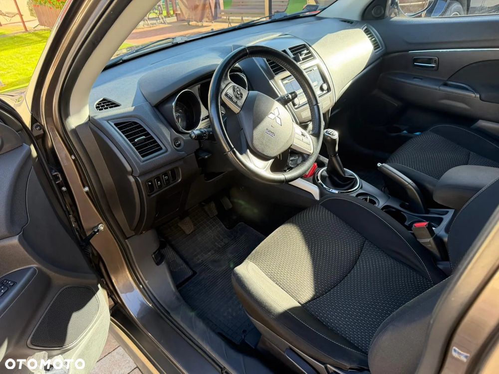 Mitsubishi ASX 1.6 Intense - 10