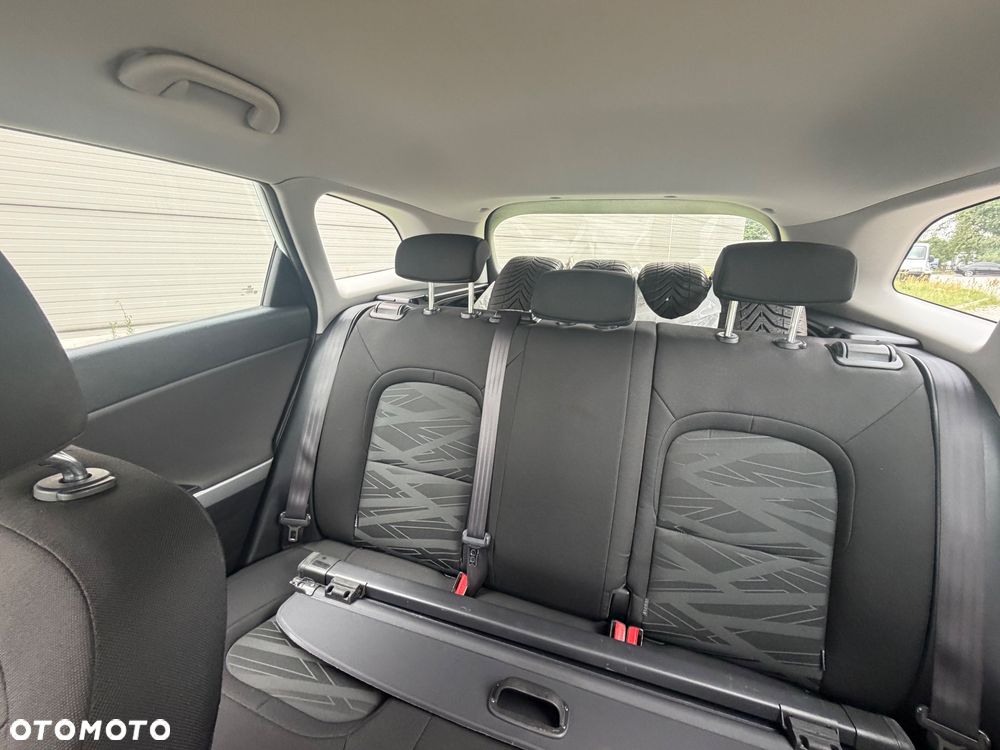 Kia Ceed 1.6 CRDi 128 Spirit - 26