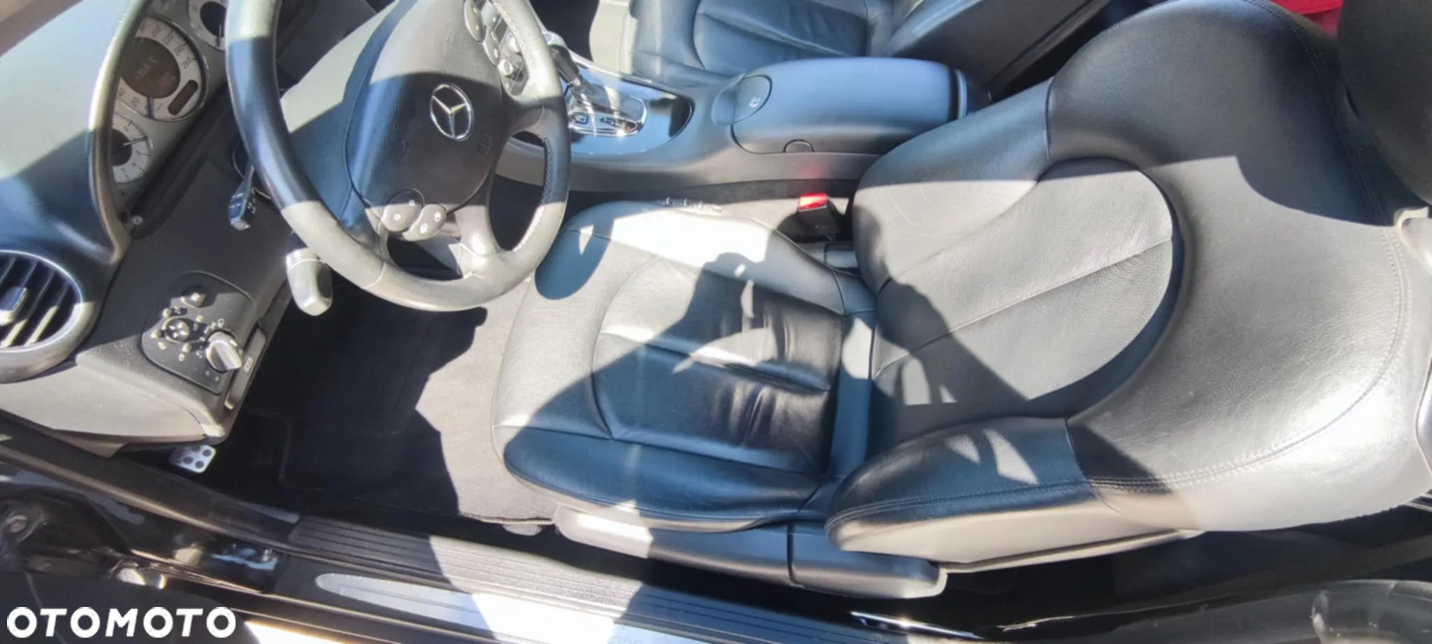 Mercedes-Benz CLK Coupe 320 CDI 7G-TRONIC Avantgarde Sport Edition - 12