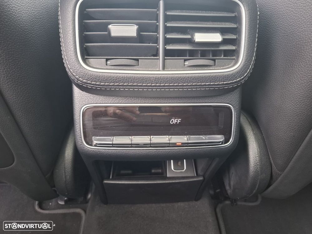 Mercedes-Benz GLE 300 d 4Matic - 24