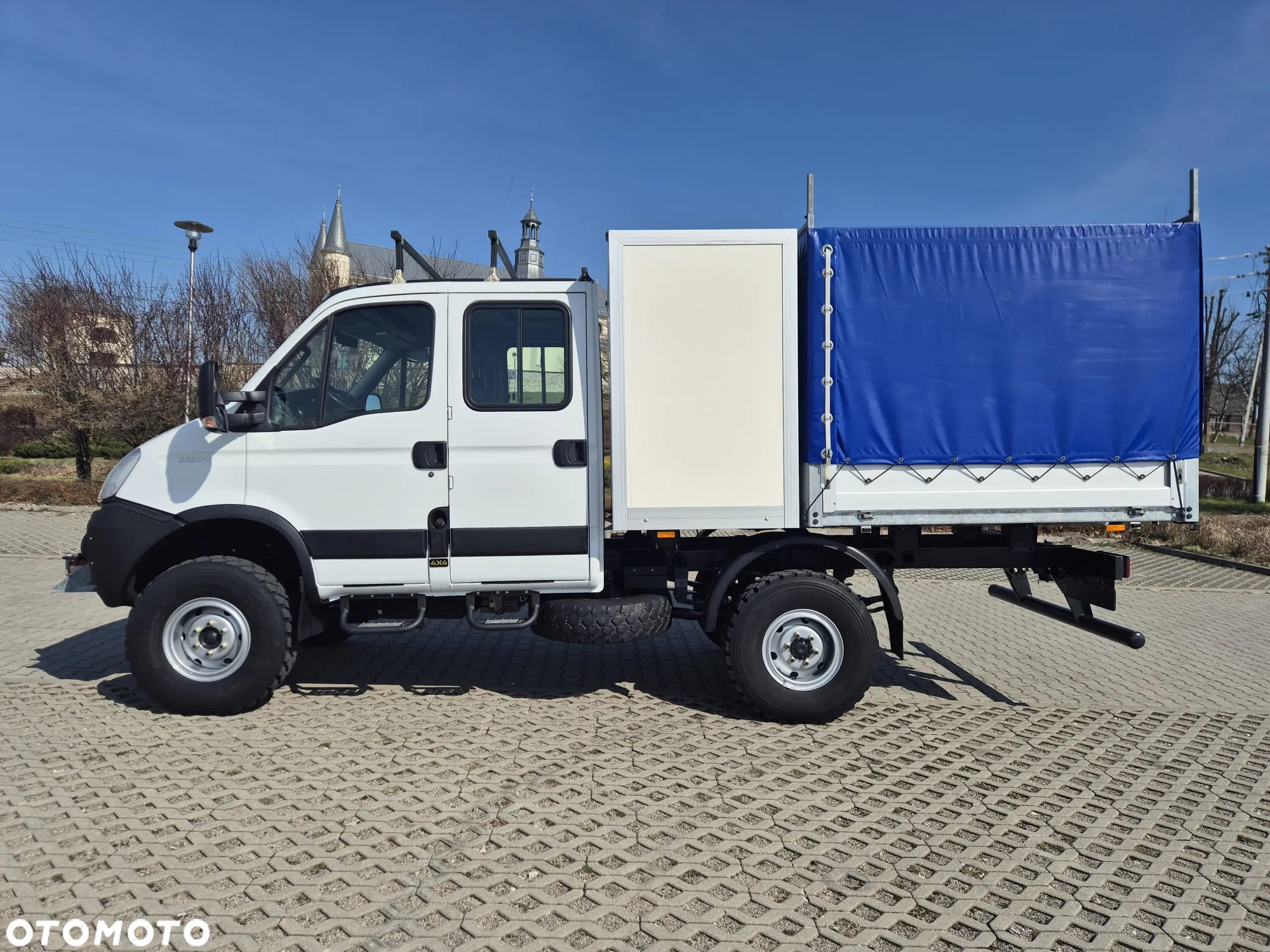 Iveco Daily 55S17W | 4X4 | 3.0L | Doka | 7 osób | Skrzynia z Kontenerem | Kamper | Do Zabudowy | Plandeka - 2