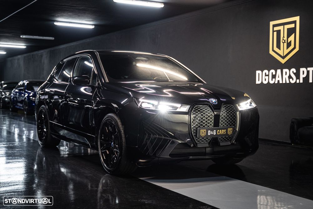 BMW iX xDrive 40 Pack Desportivo - 2