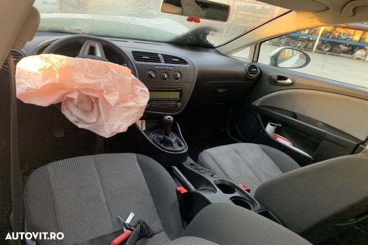 GRILA Seat Leon 2 1P [facelift] [2009 - 2012] Hatchback 5-usi 1.2 TSI - 5