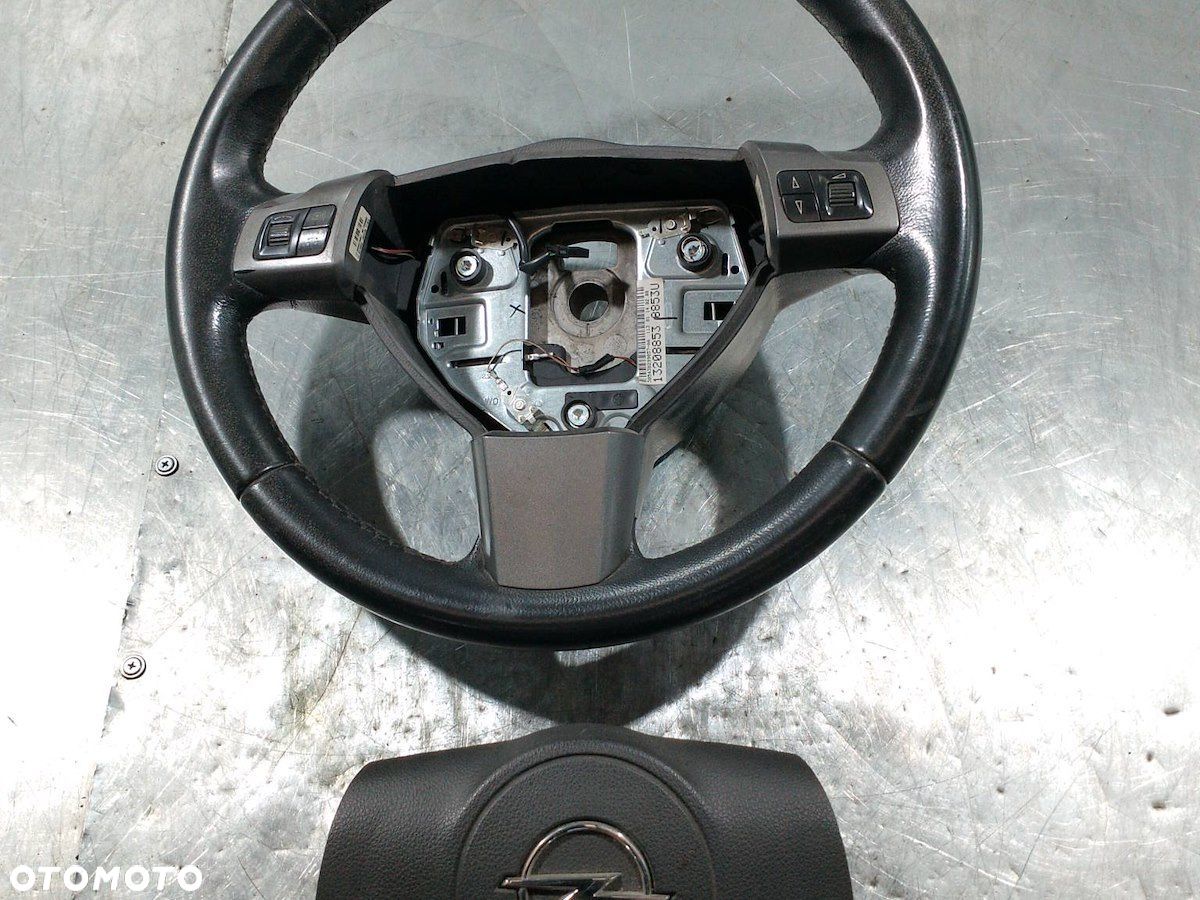 KIEROWNICA Z PODUSZKĄ OPEL VECTRA C 13208853   13203886 - 1