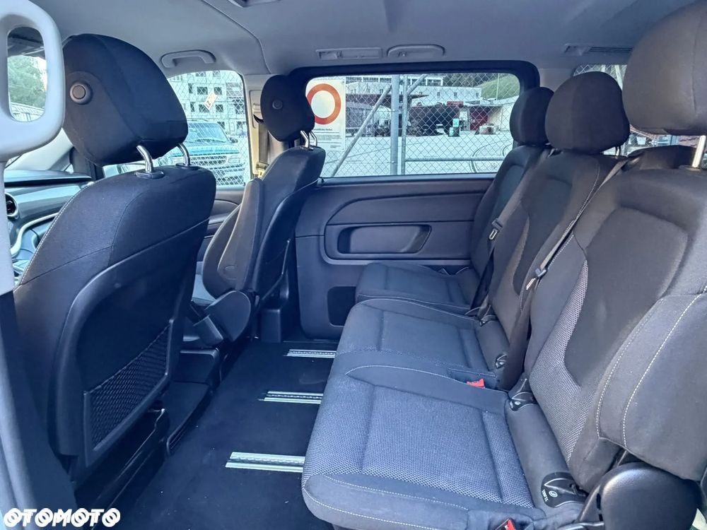Mercedes-Benz Klasa V 250 d lang 4Matic 9G-TRONIC Style - 12