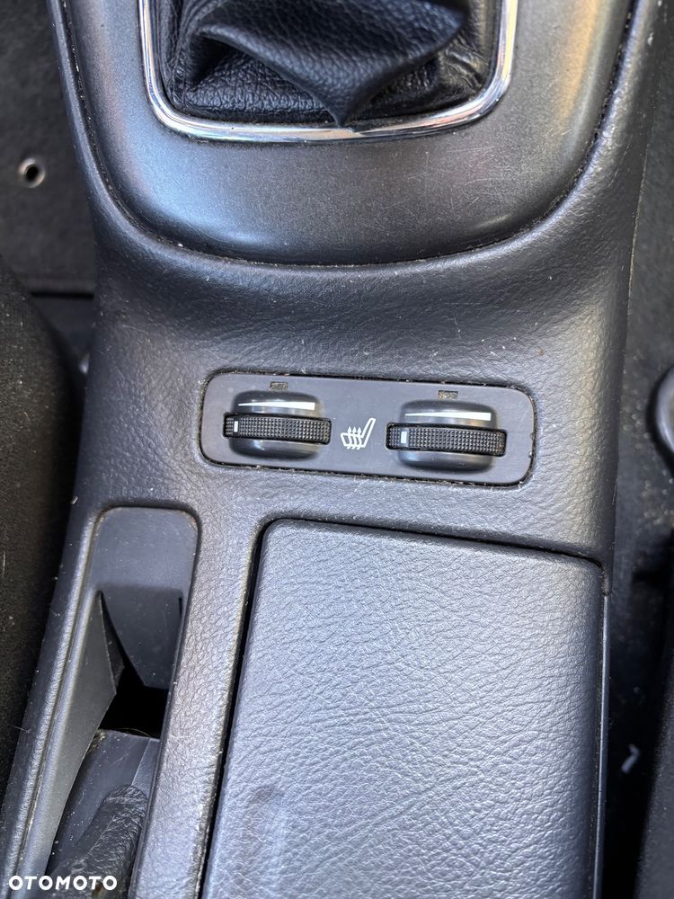 Toyota Avensis 2.0 VVT-i Executive - 11