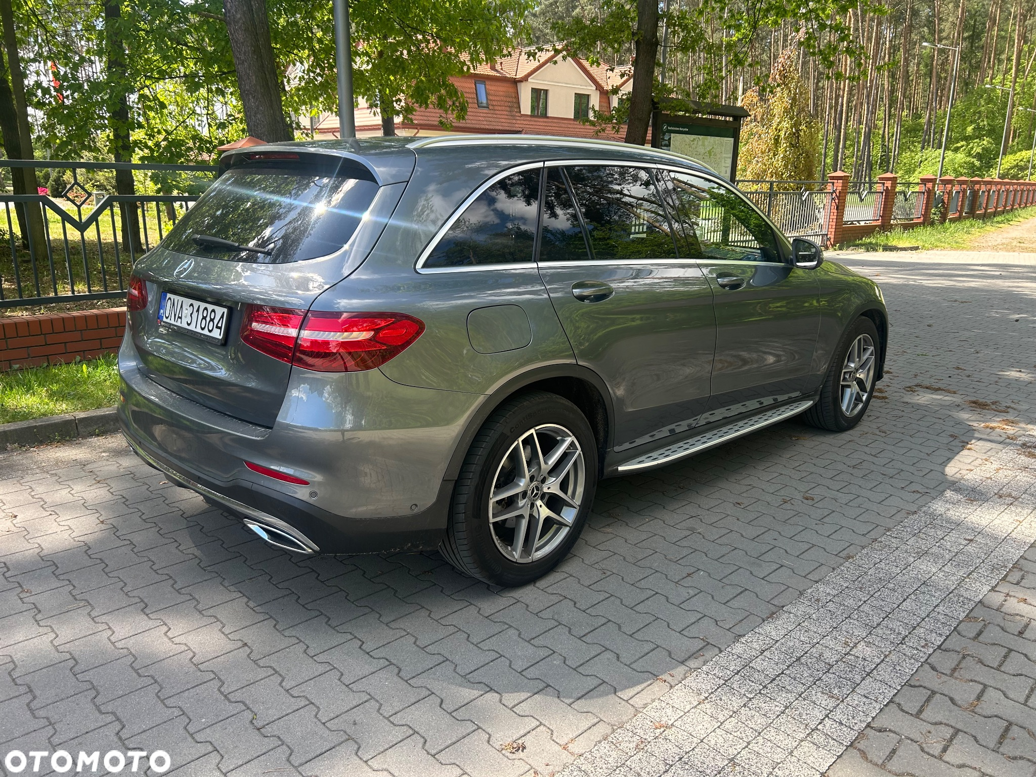 Mercedes-Benz GLC 350 d 4Matic 9G-TRONIC AMG Line - 5