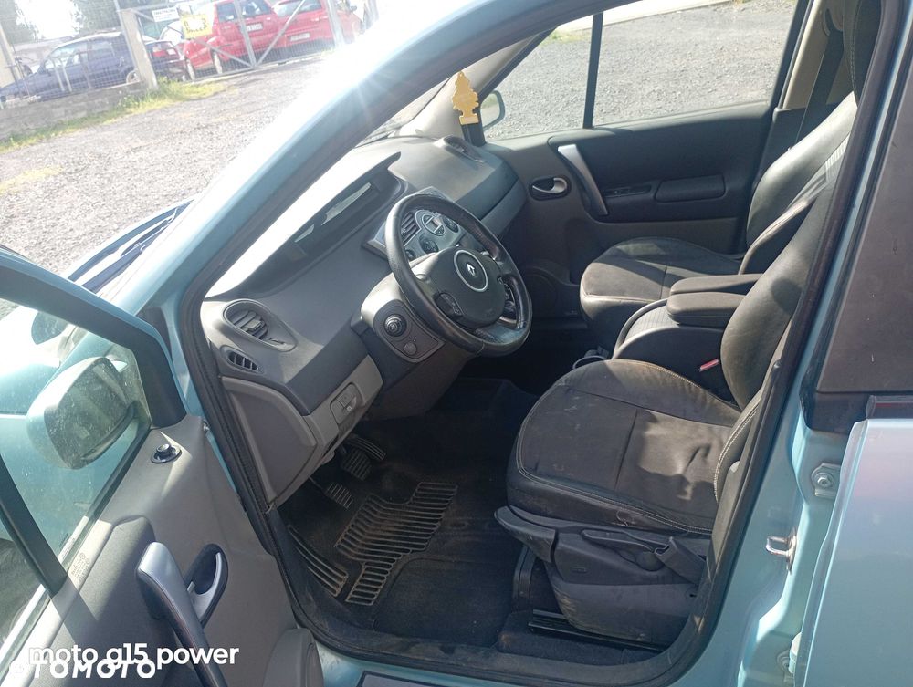 Renault Scenic - 8