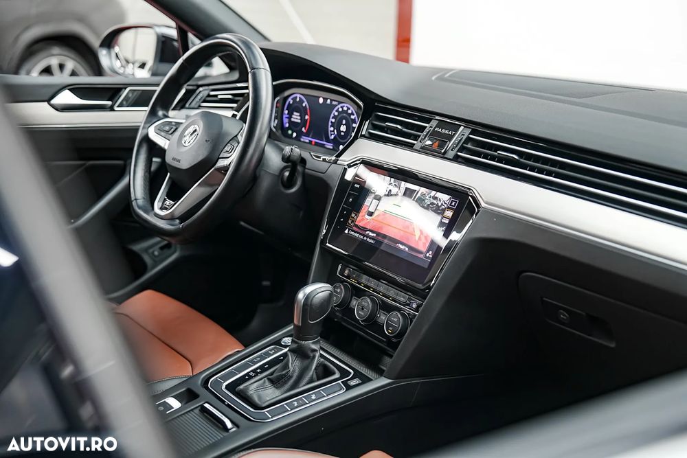 Volkswagen Passat 2.0 TDI DSG R Executive - 18
