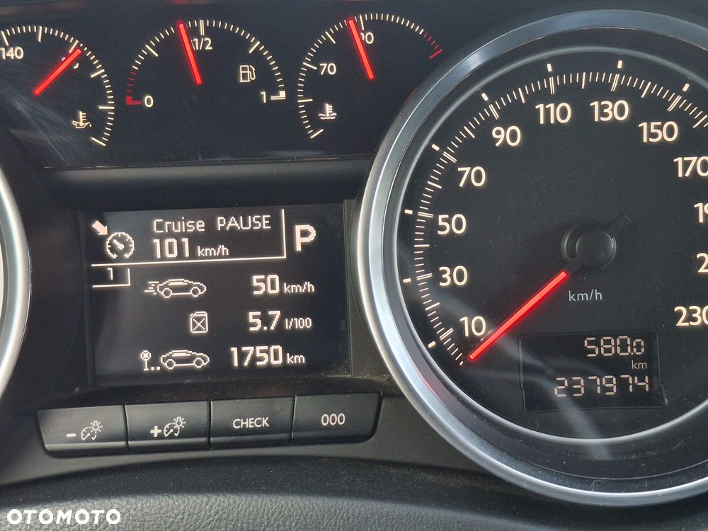 Peugeot 508 2.0 BlueHDi Allure S&S - 9