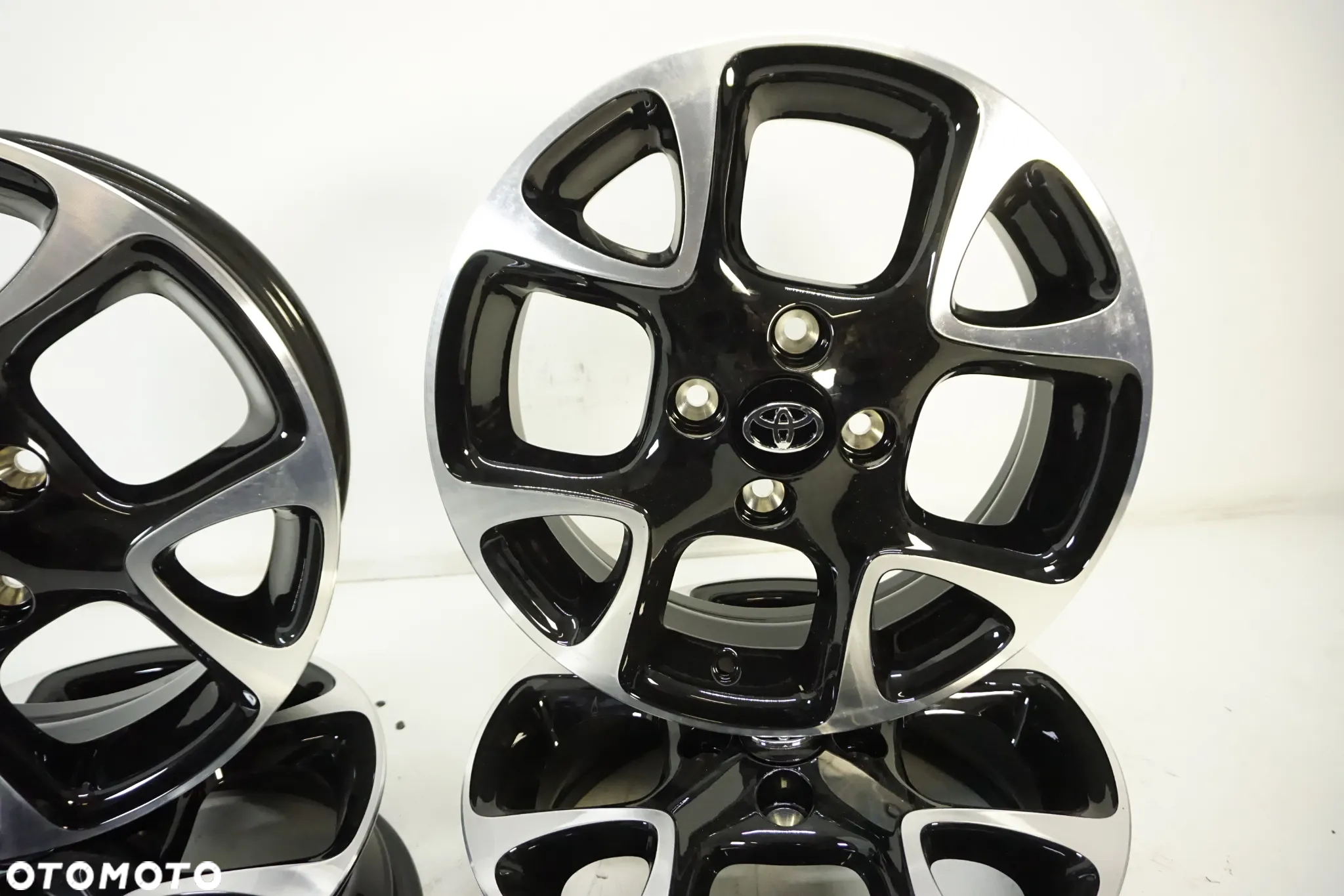 FELGI ALUMINIOWE 15 TOYOTA YARIS II-III COROLLA IQ  ET39 - 8