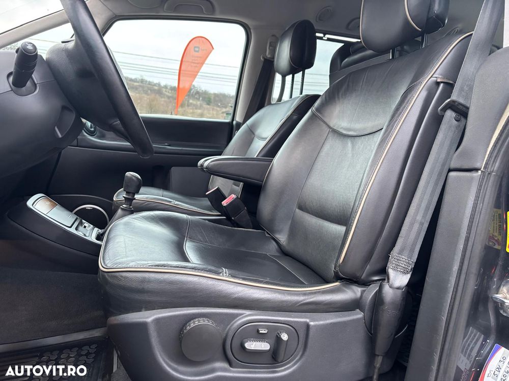 Renault Espace 2.0 dCi FAP Initiale - 20