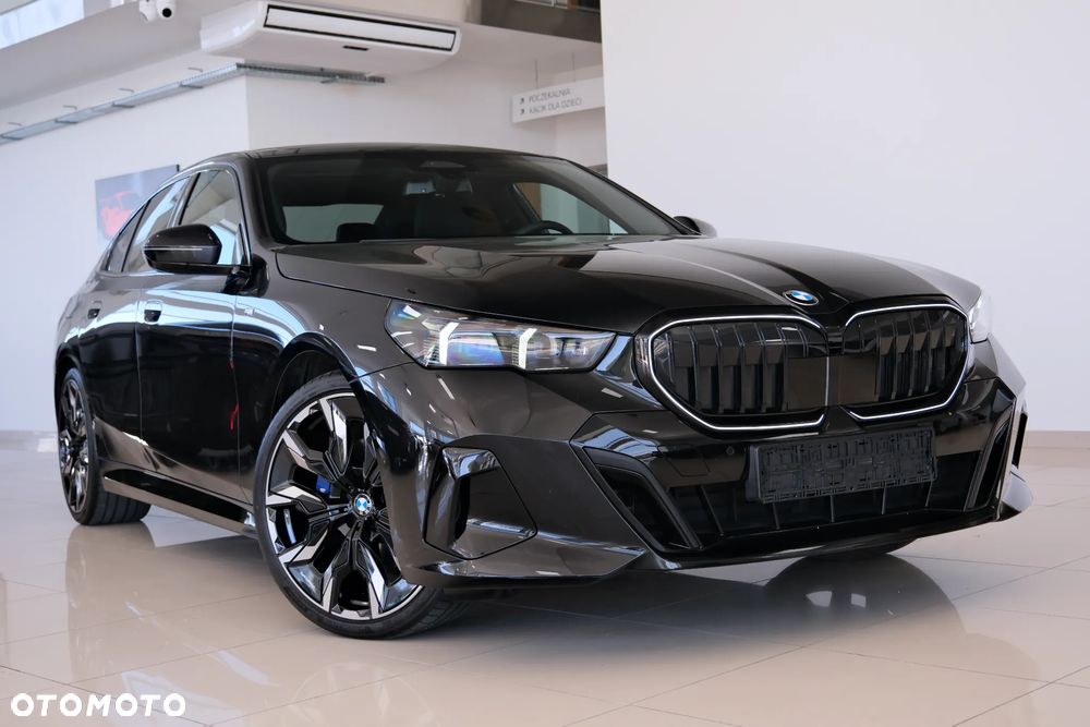 BMW Seria 5 520d xDrive mHEV M Sport - 4