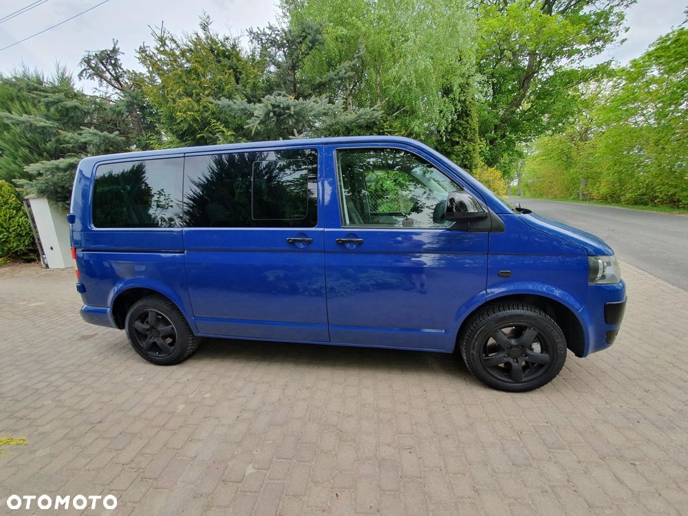 Volkswagen Caravelle - 3