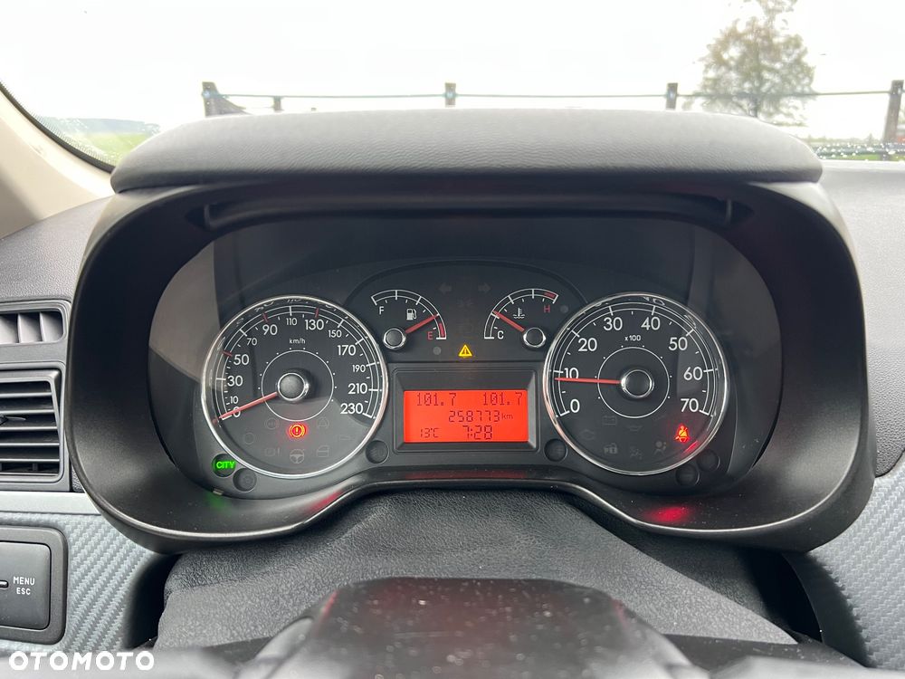 Fiat Grande Punto - 27