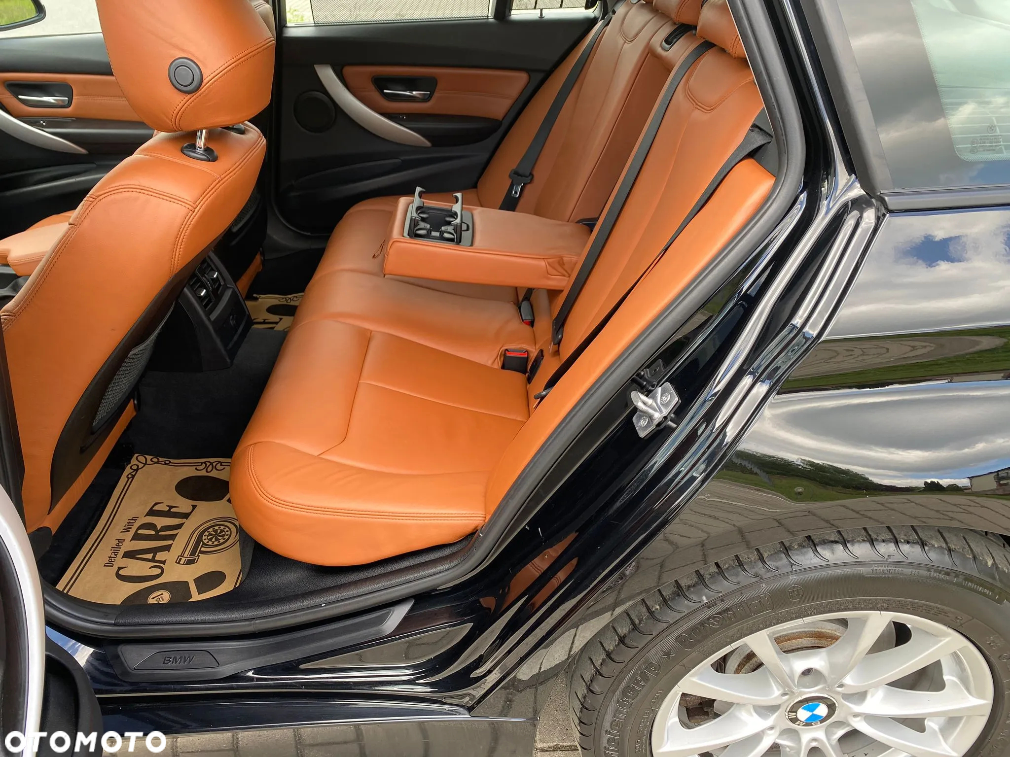 BMW Seria 3 320d Touring Luxury Line - 24