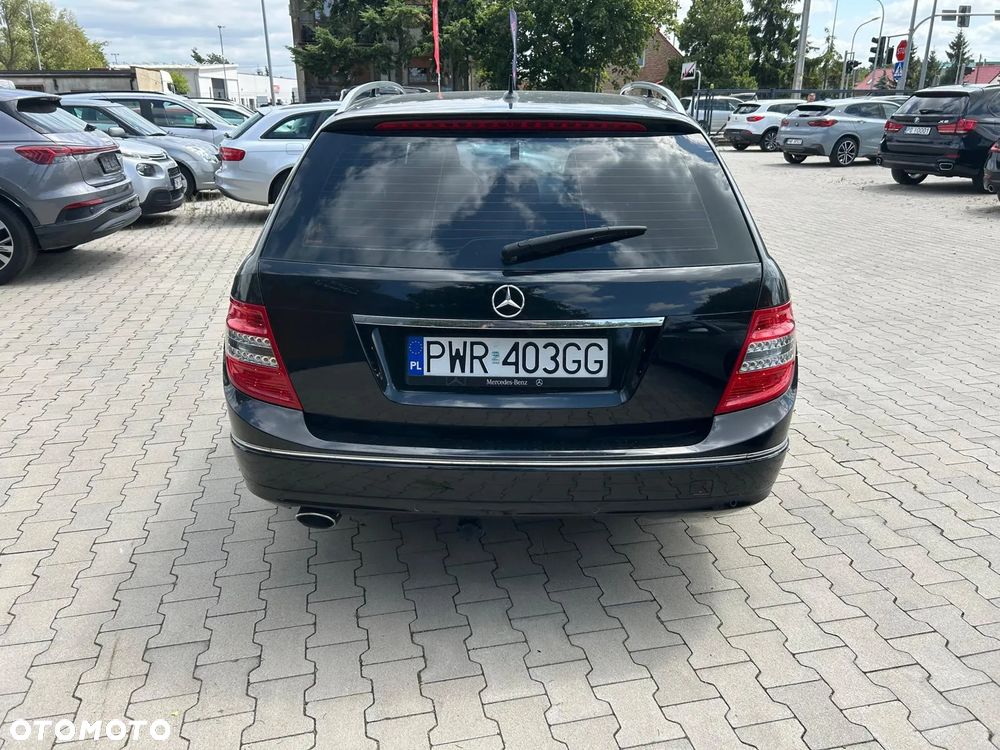 Mercedes-Benz Klasa C 220 CDI DPF (BlueEFFICIENCY) 7G-TRONIC - 7