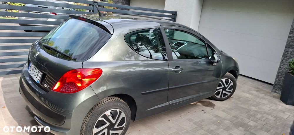 Peugeot 207 - 3