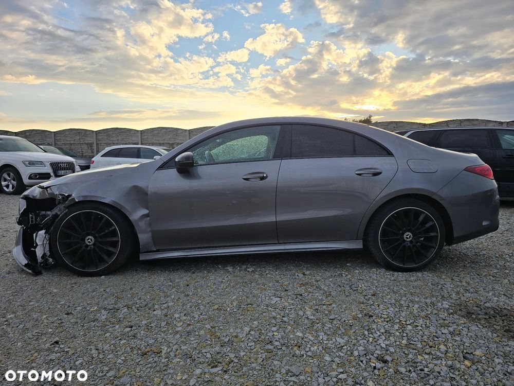 Mercedes-Benz CLA 180 7G-DCT AMG Line - 6