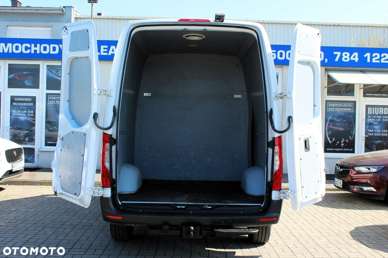 Mercedes-Benz Sprinter - 7
