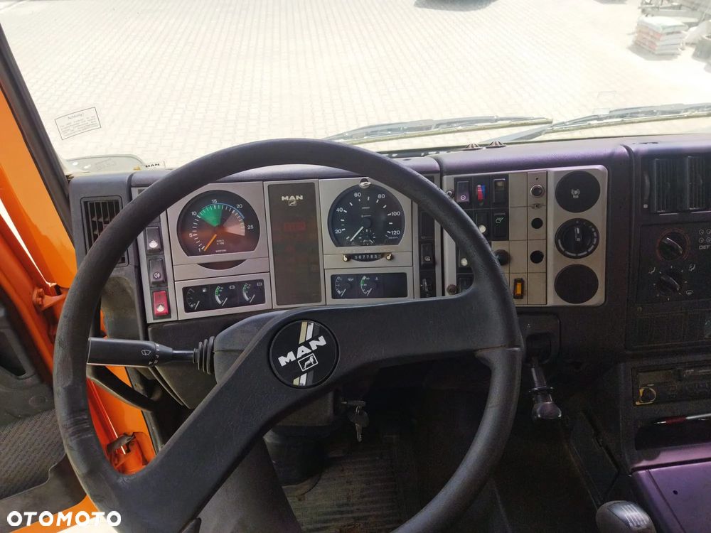 MAN 27.414 6x6 - 10