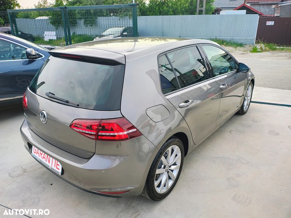 Volkswagen Golf 1.6 TDI BlueMotion Technology Lounge - 30