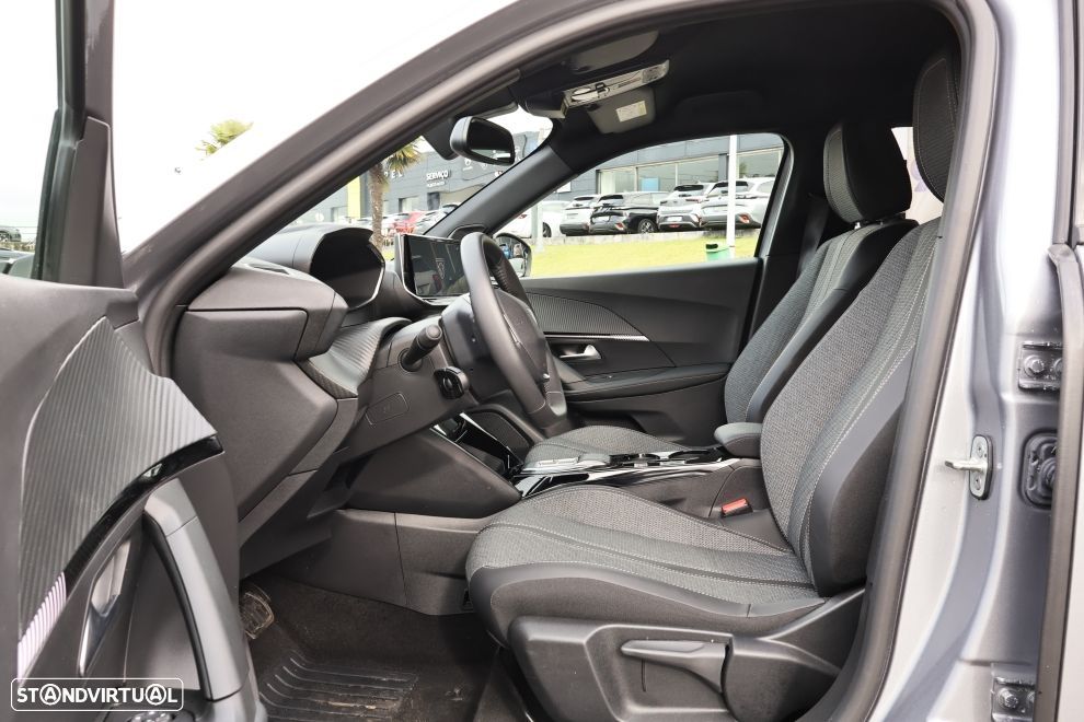 Peugeot e-2008 54 kWh Allure - 14