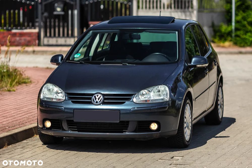 Volkswagen Golf 1.9 TDI DPF Tour - 4