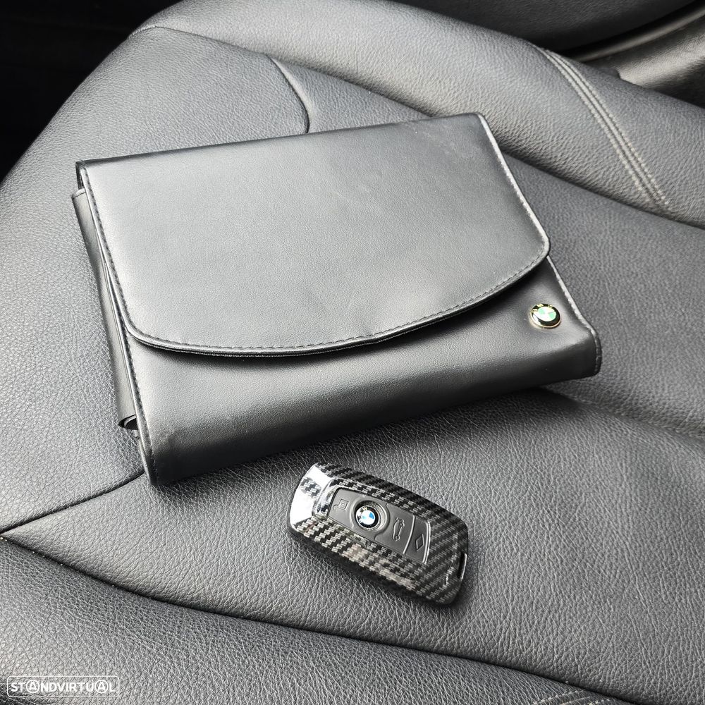 BMW 318 d Touring Auto Pack M - 24