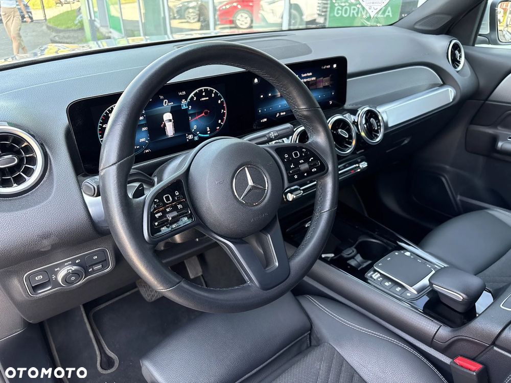 Mercedes-Benz GLB 200 7G-DCT - 11