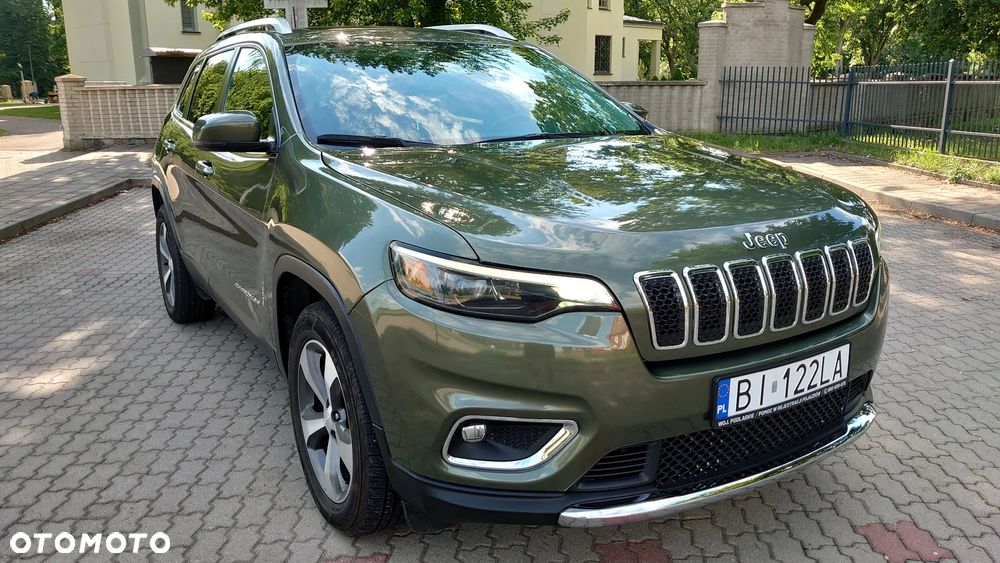 Jeep Cherokee - 1