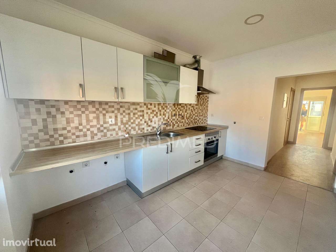 Apartamento T2 totalmente remodelado - Baixa da Banheira - Grande imagem: 2/20