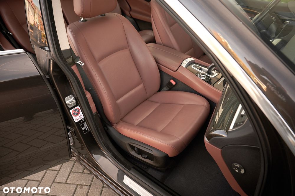 BMW 5GT 520d Luxury Line - 24