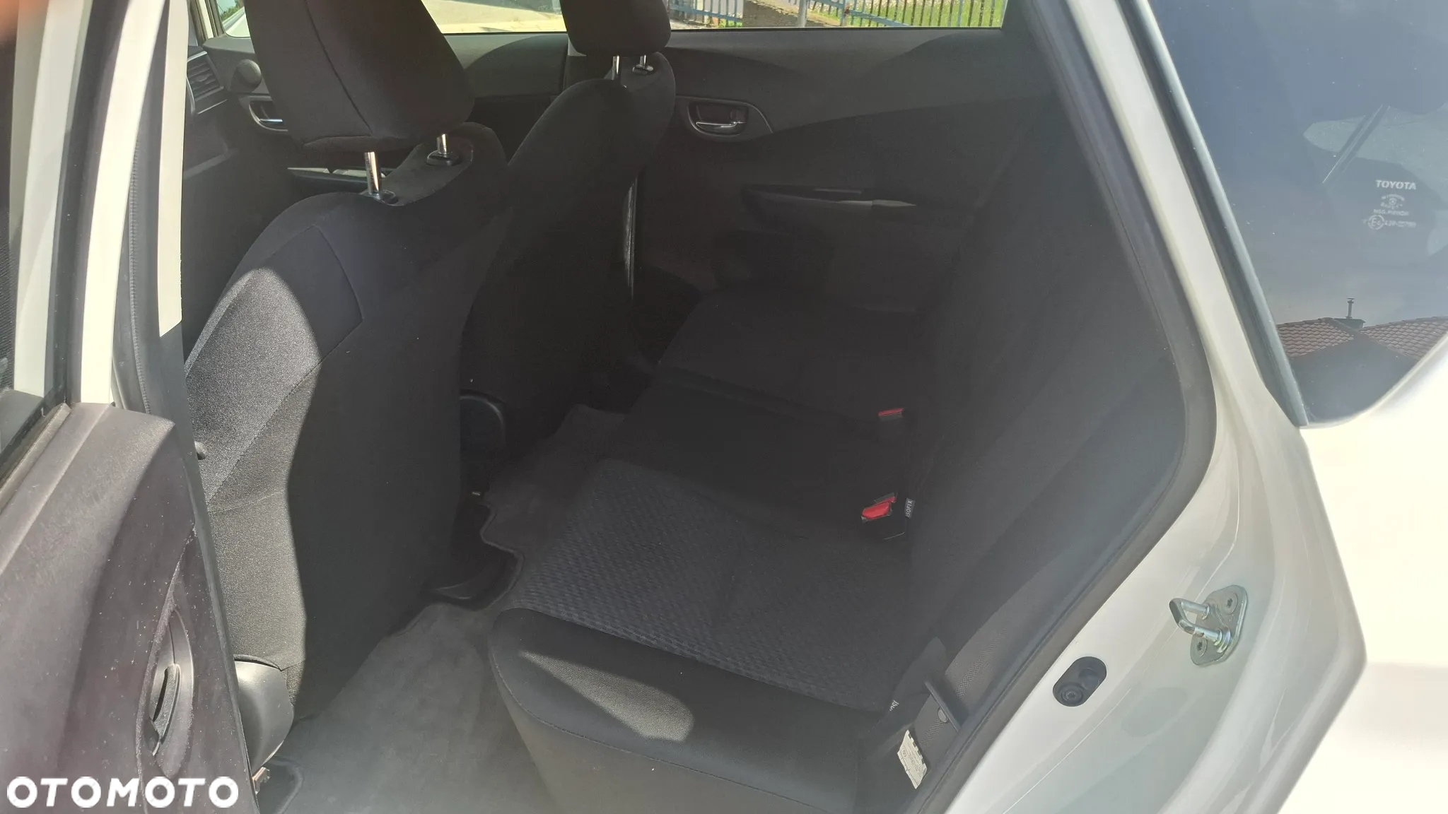 Toyota Verso S 1.33 Premium - 14