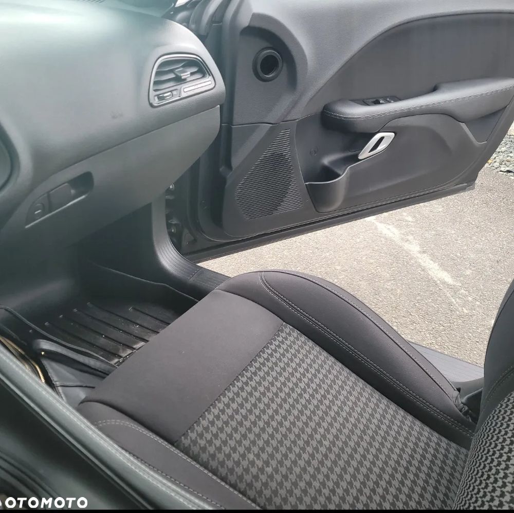 Dodge Challenger Automatik SXT Plus - 10